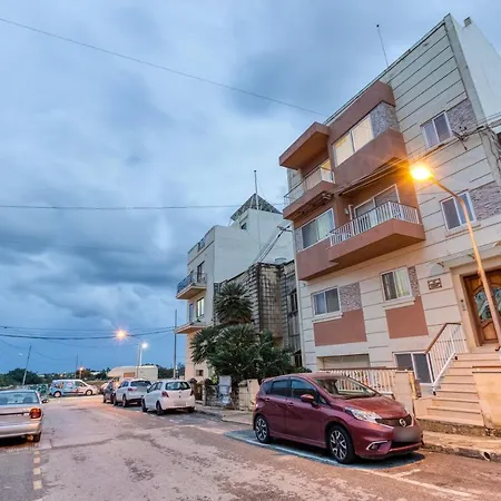 A Beautiful Spacious In A Picaresque Location By 360 Estates Appartement *