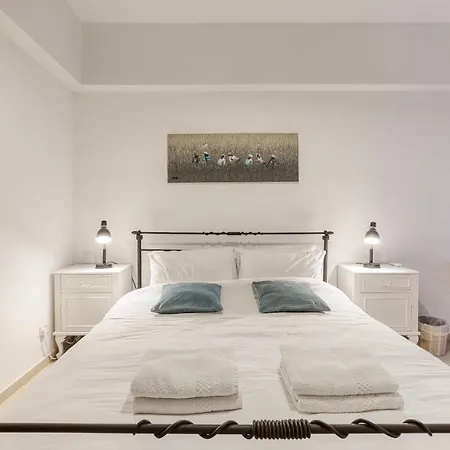 A Beautiful Spacious In A Picaresque Location By 360 Estates Hal Ghaxiak