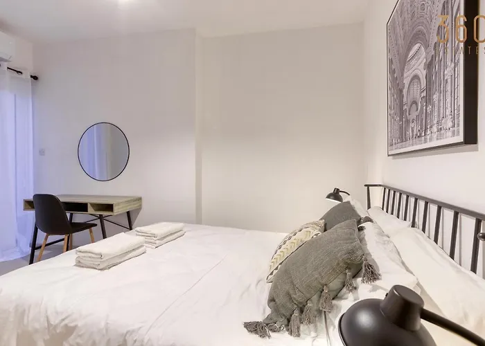 Apartament A Beautiful Spacious In A Picaresque Location By 360 Estates Hal Ghaxiak